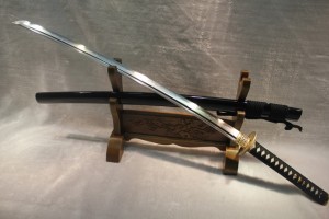 伊藤花纹钢烧刃武士刀